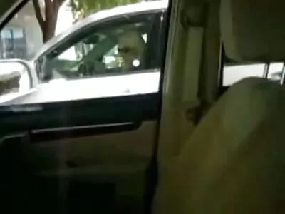 על הספה סקס וידאו חינם היא התמסרה למעסה בכוס תאווה.