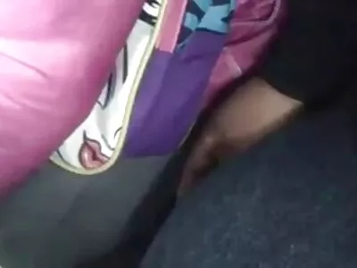 גברת מושכת מצאה מה לעשות עם אירוטי חינם חבר.