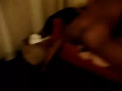 כלבה זיין סרטי סקס חינם מלאים טוב על הרצפה וקיבלה אורגזמה.